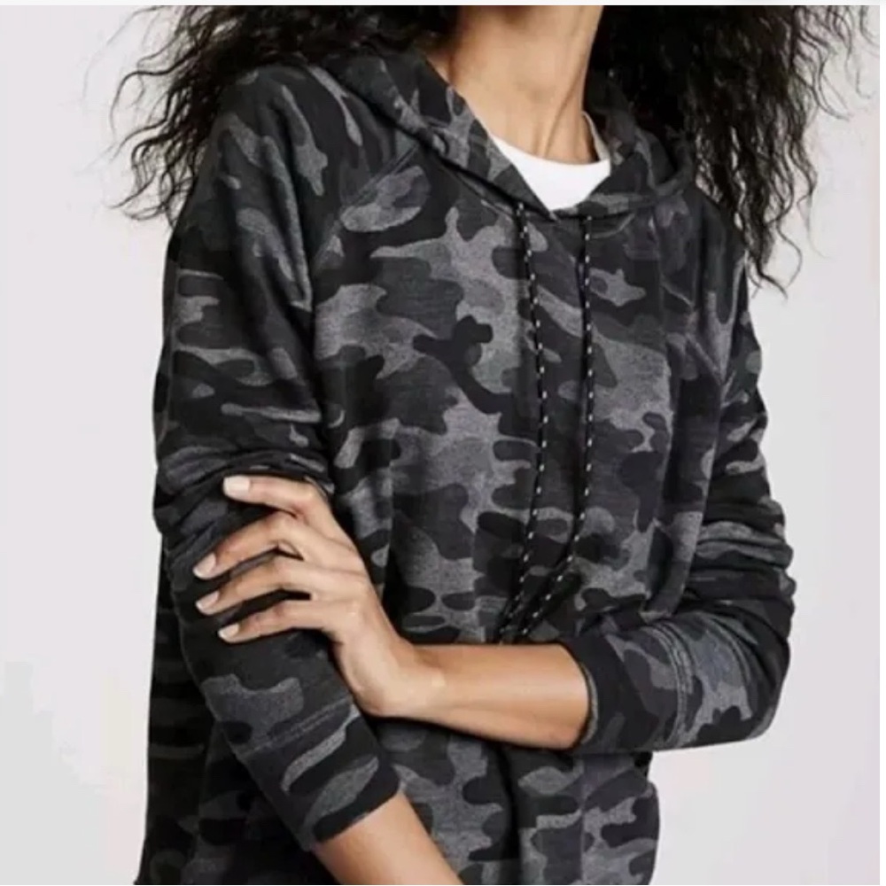 Anthropologie Sundry Camouflage camo hoodie pullover